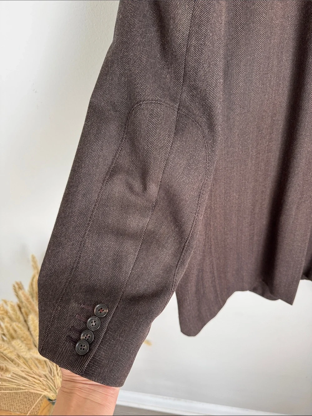 Corneliani ID Men’s Herringbone Blazer 95% wool  5% Cashmere Brown Italy US 46R